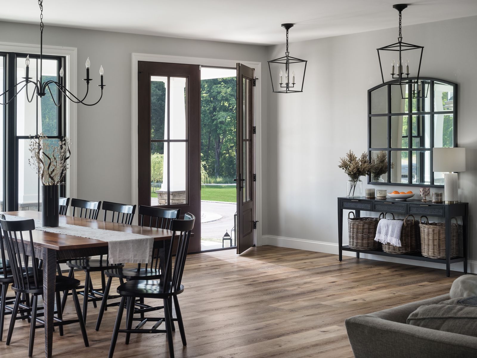 Bayview Farmhouse by Shady Lane Construction, gallery photo 4
