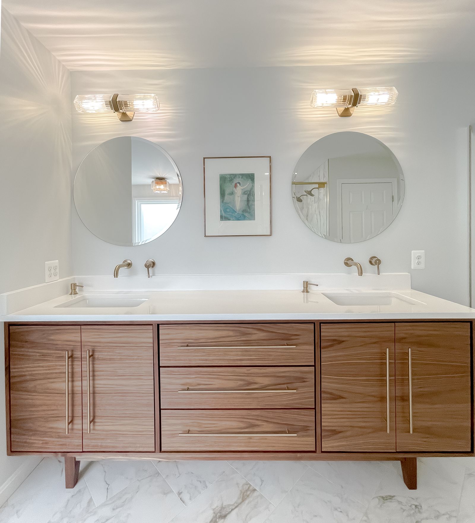 Builder-Grade to Luxury Bath by Shady Lane Construction, gallery photo 2