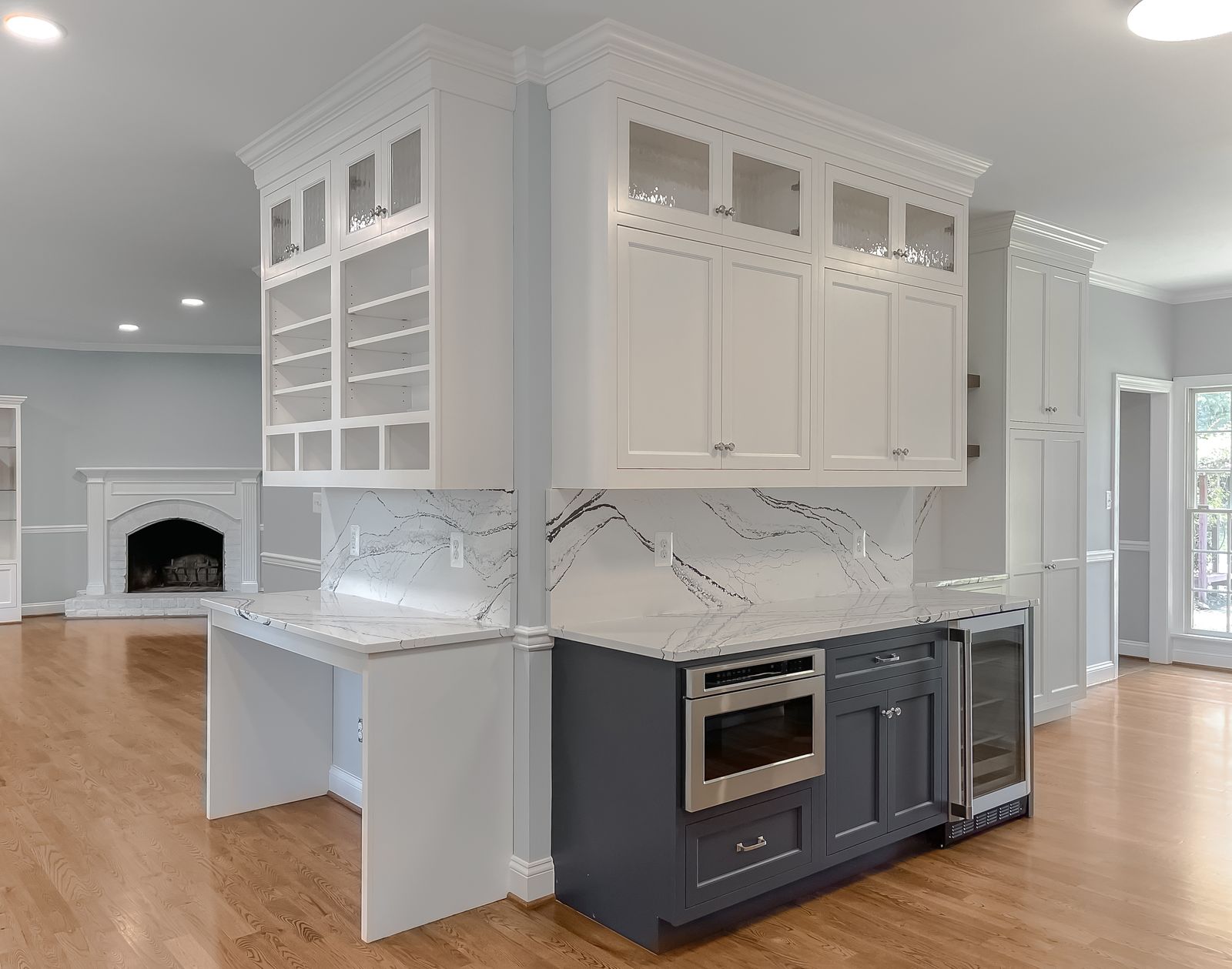 Mill Creek Luxury Kitchen by Shady Lane Construction, gallery photo 2